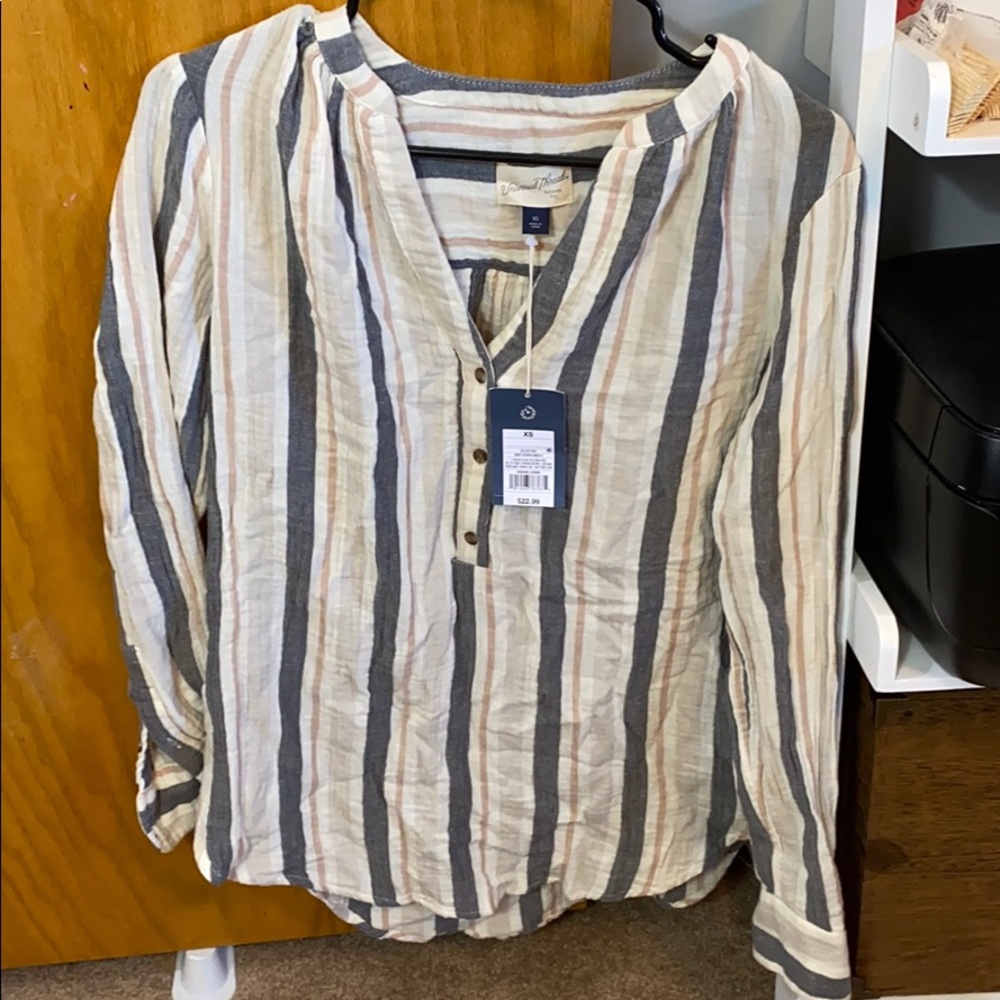 Long sleeve shirt